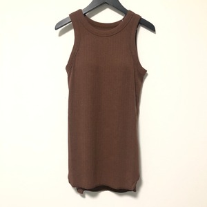 American sleeve tank topーBROWN