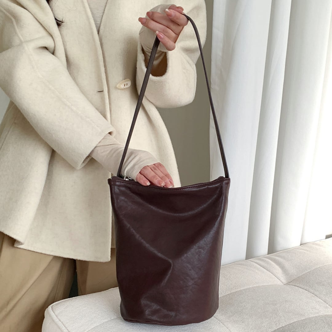 Bucket shaped leather shoulder bag G1099