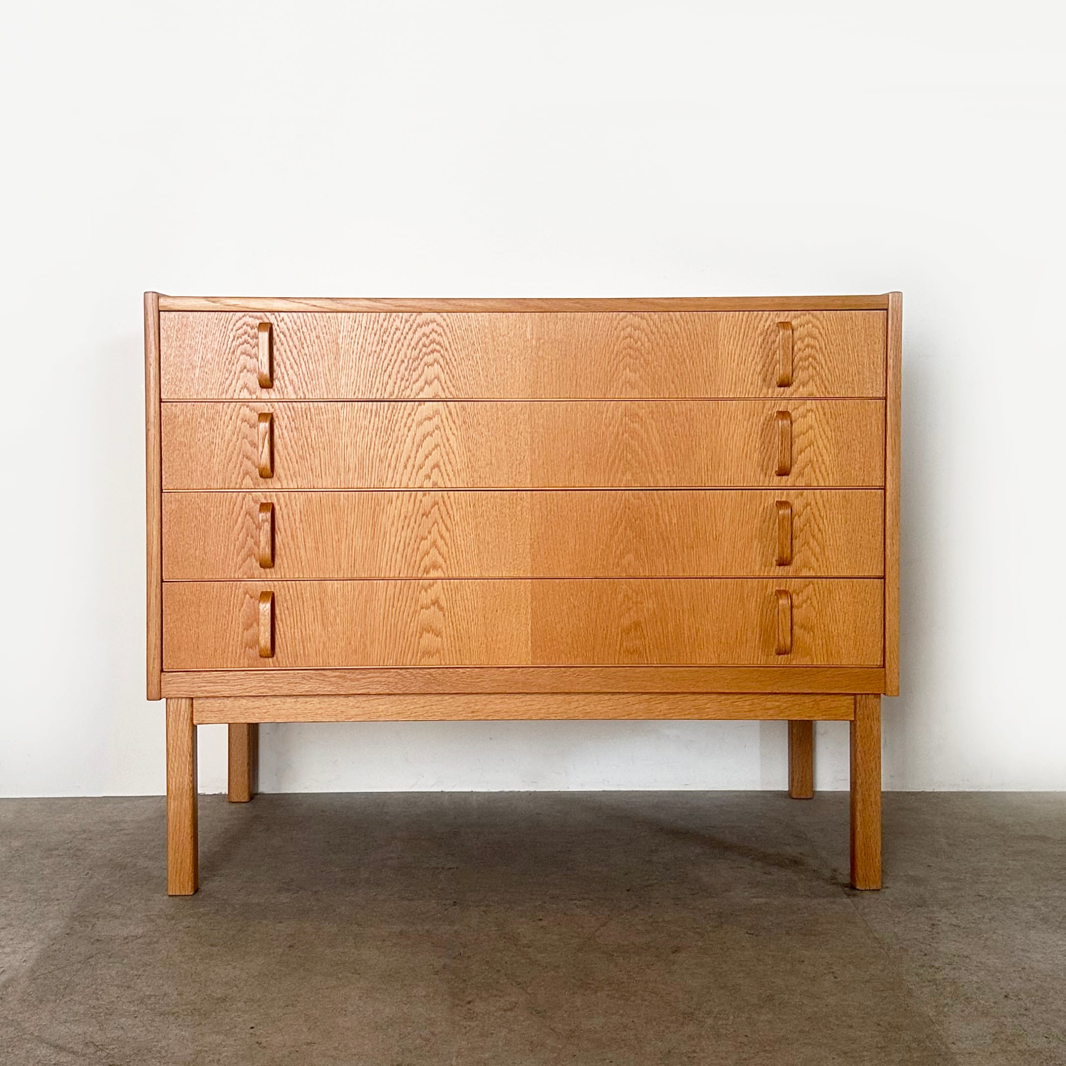 Chest of 4 drs by Bertil Fridhagen for Bodafors/ CS154