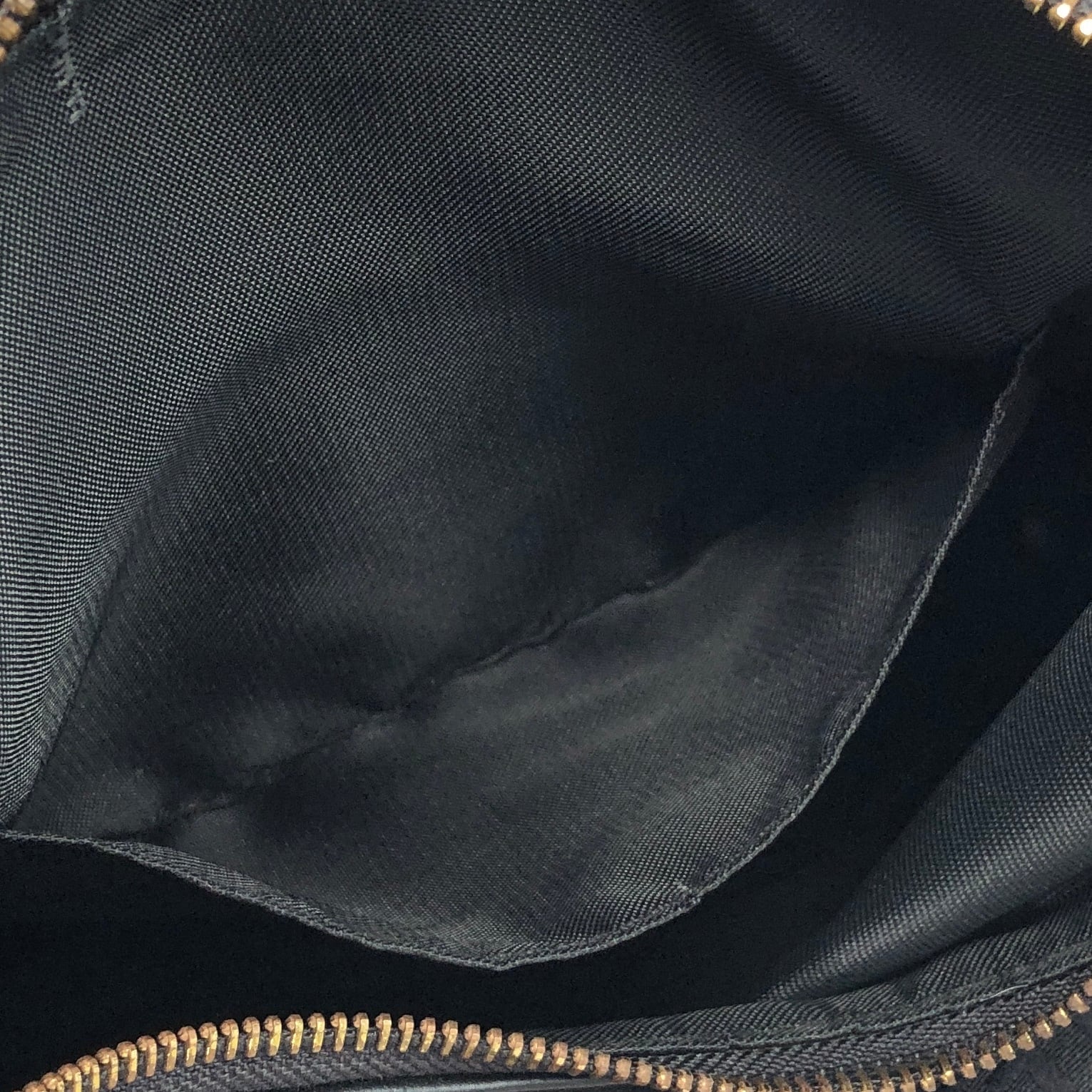 FENDI フェンディ ズッキーノ ブランドロゴチャーム キャンバス