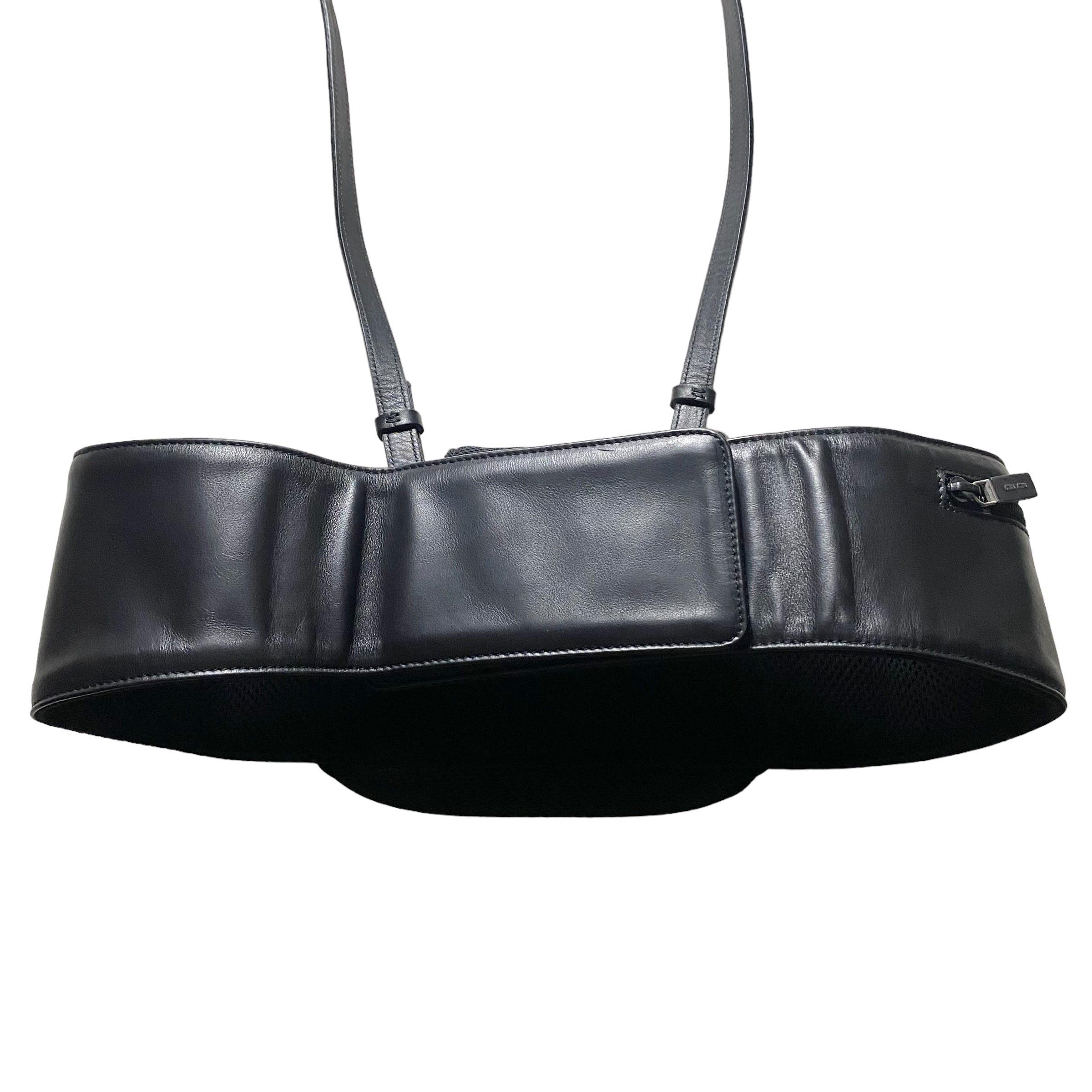 archive MIU MIU mesh × leather docking body bag | NOIR ONLINE archive MIU MIU mesh × leather docking body bag | NOIR ONLINE