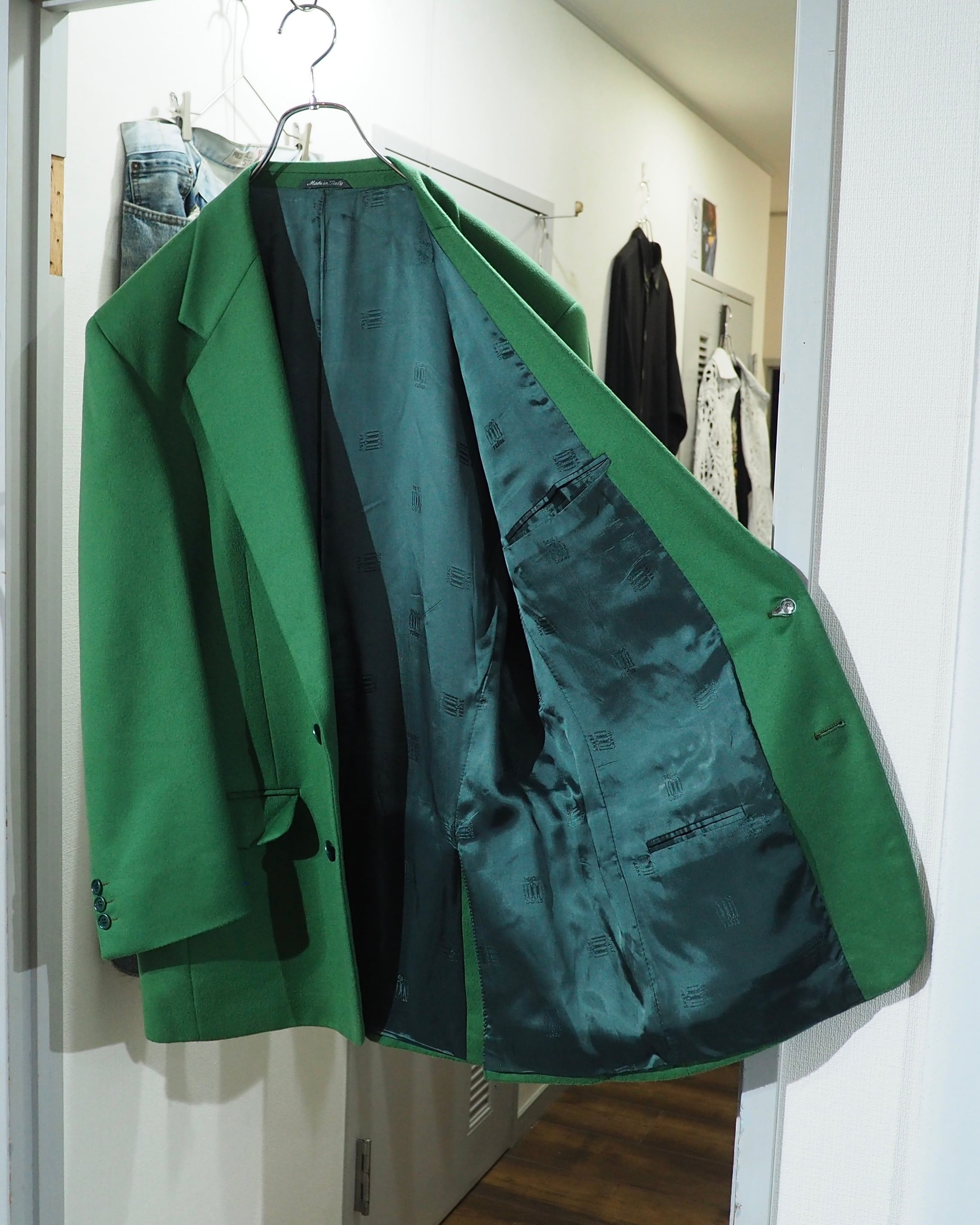 " Made in Italy - STUDIO FERRE " Beautiful Light Green Color Vintage Cashmere Mix Tailored Jacket