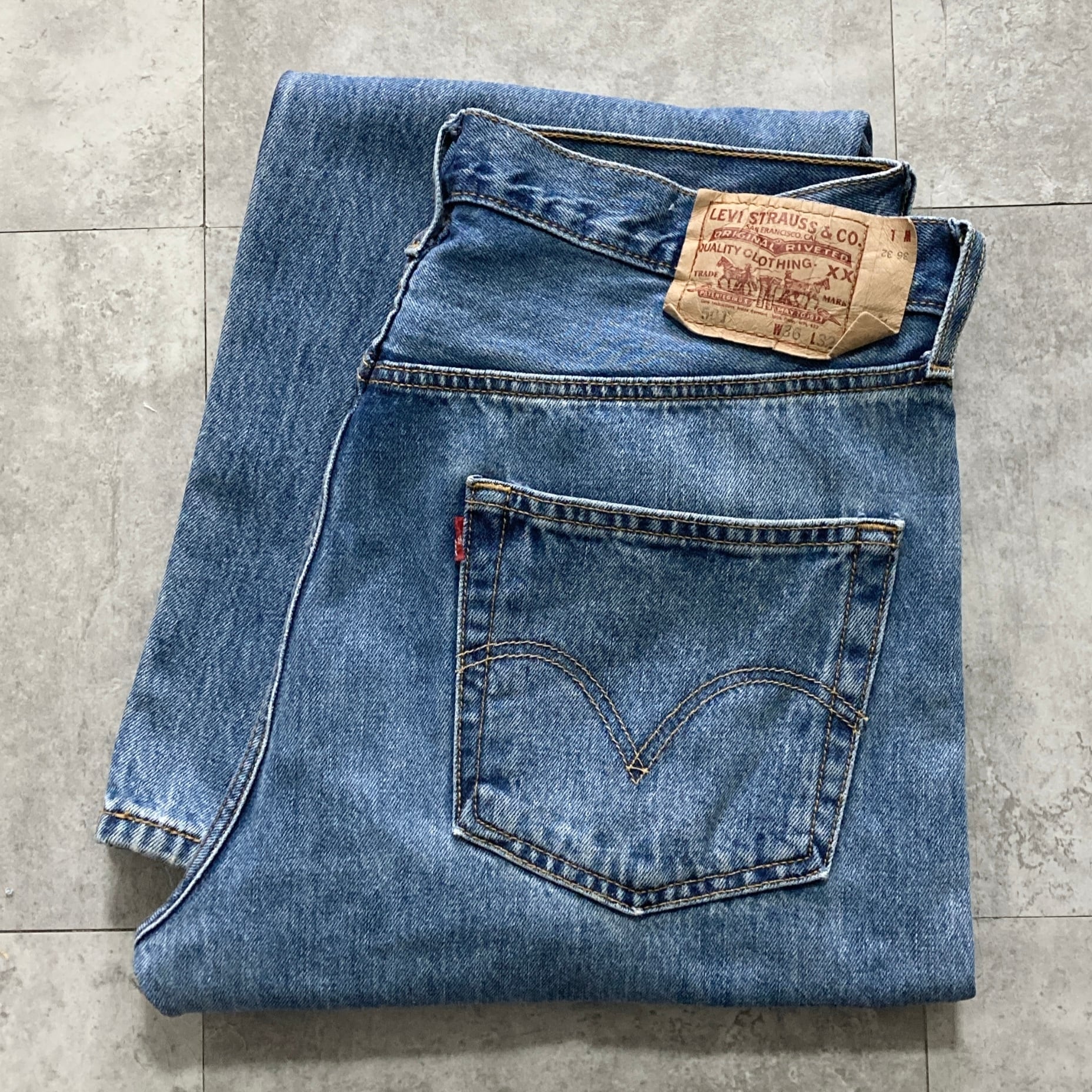 W32 L38】90's US.Levis 501xx リーバイス エルパソ工場(524) ボタン裏