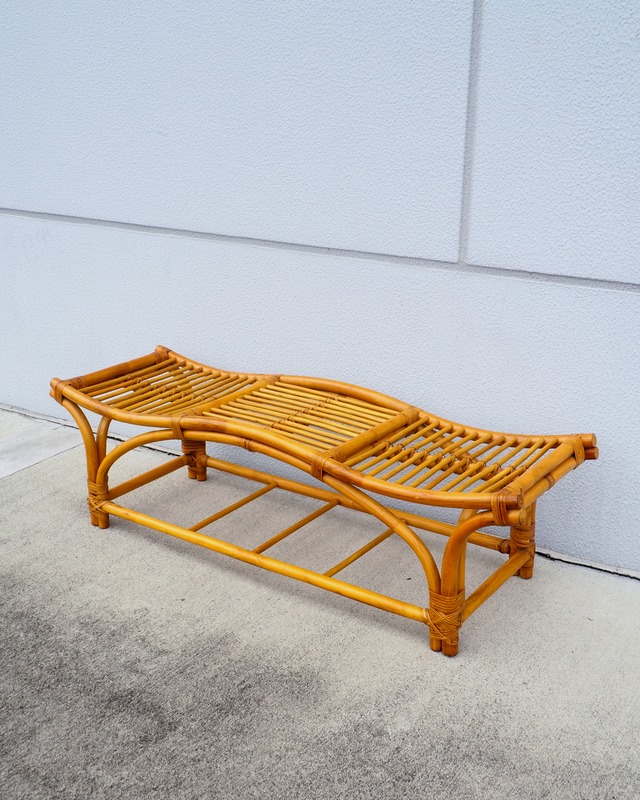 Rattan curved three-seater bench, made in Taiwan