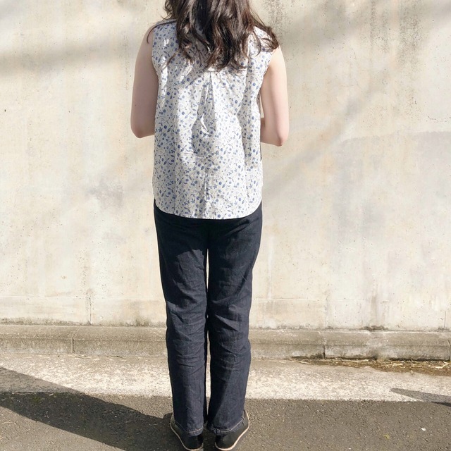 【綿100%】大人可愛い 花柄ノースリーブ｜ネイビー｜画像9