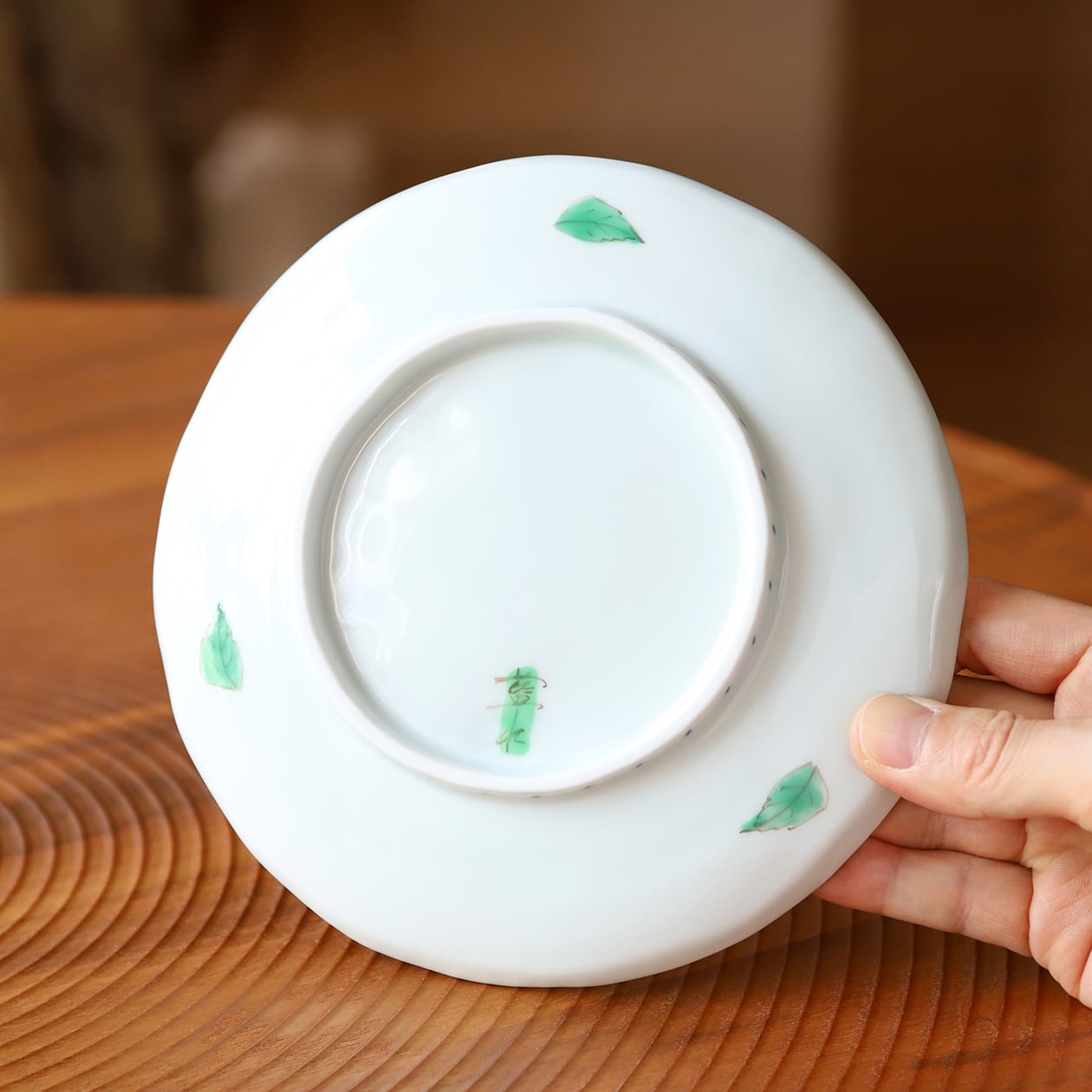 うつわ藍水 ｜ 6寸皿（約18㎝）マツムシソウ ｜ 波佐見焼 | にっこう