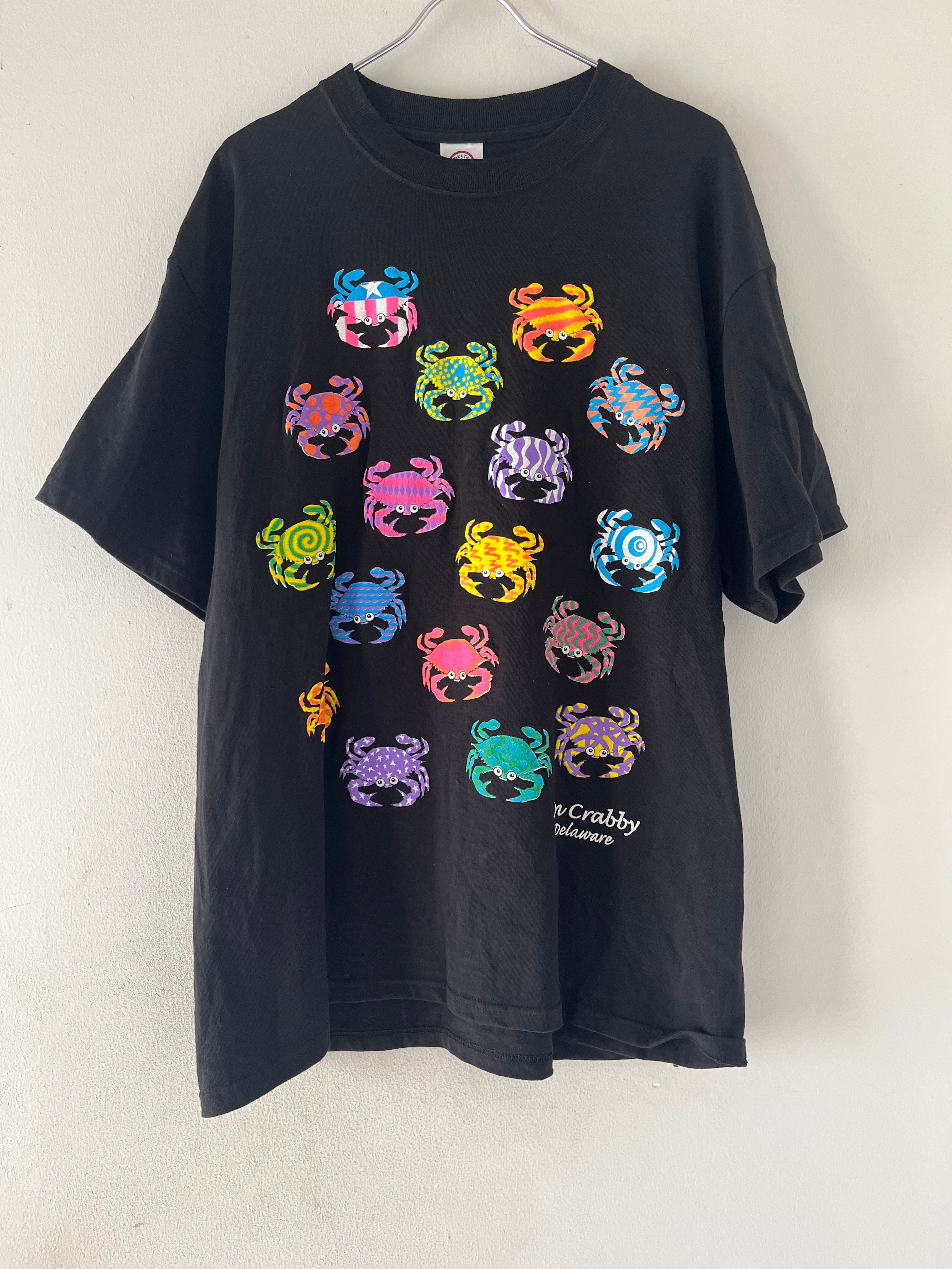 ユニークなカニTシャツ