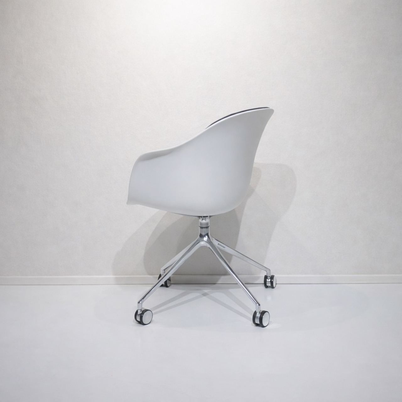 BoConcept ボーコンセプト Adelaide アデレード アームチェア デスクチェア オフィスチェア 椅子 チェア モダン 北欧 ミニマル