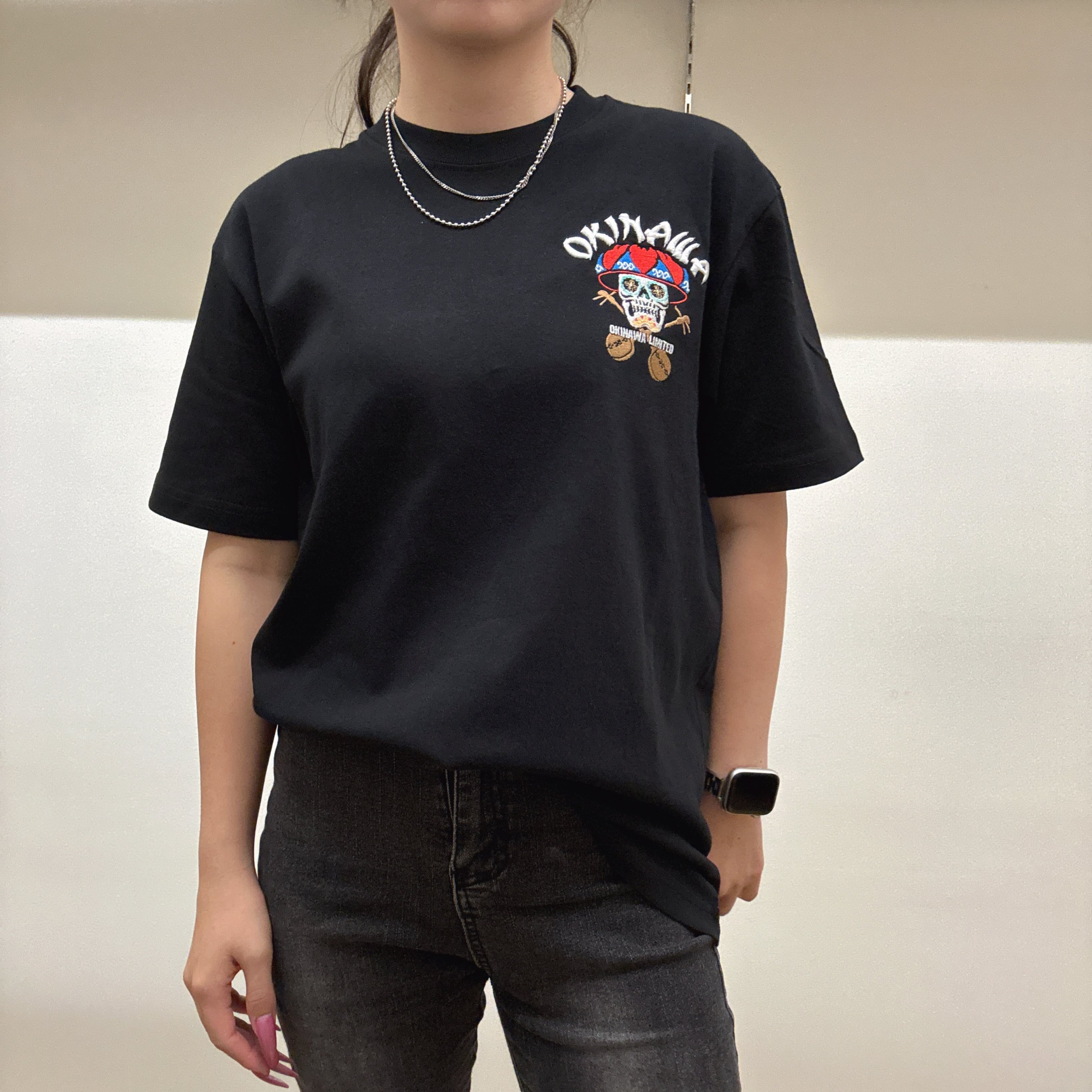刺繍Tシャツ】左胸沖縄ロゴ花笠スカル | RADIANT JAPAN