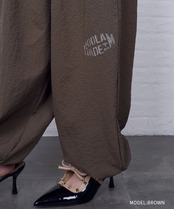 【直営限定ITEM】シアサッカールーズジョガーパンツ (BROWN)　CQ-48007H