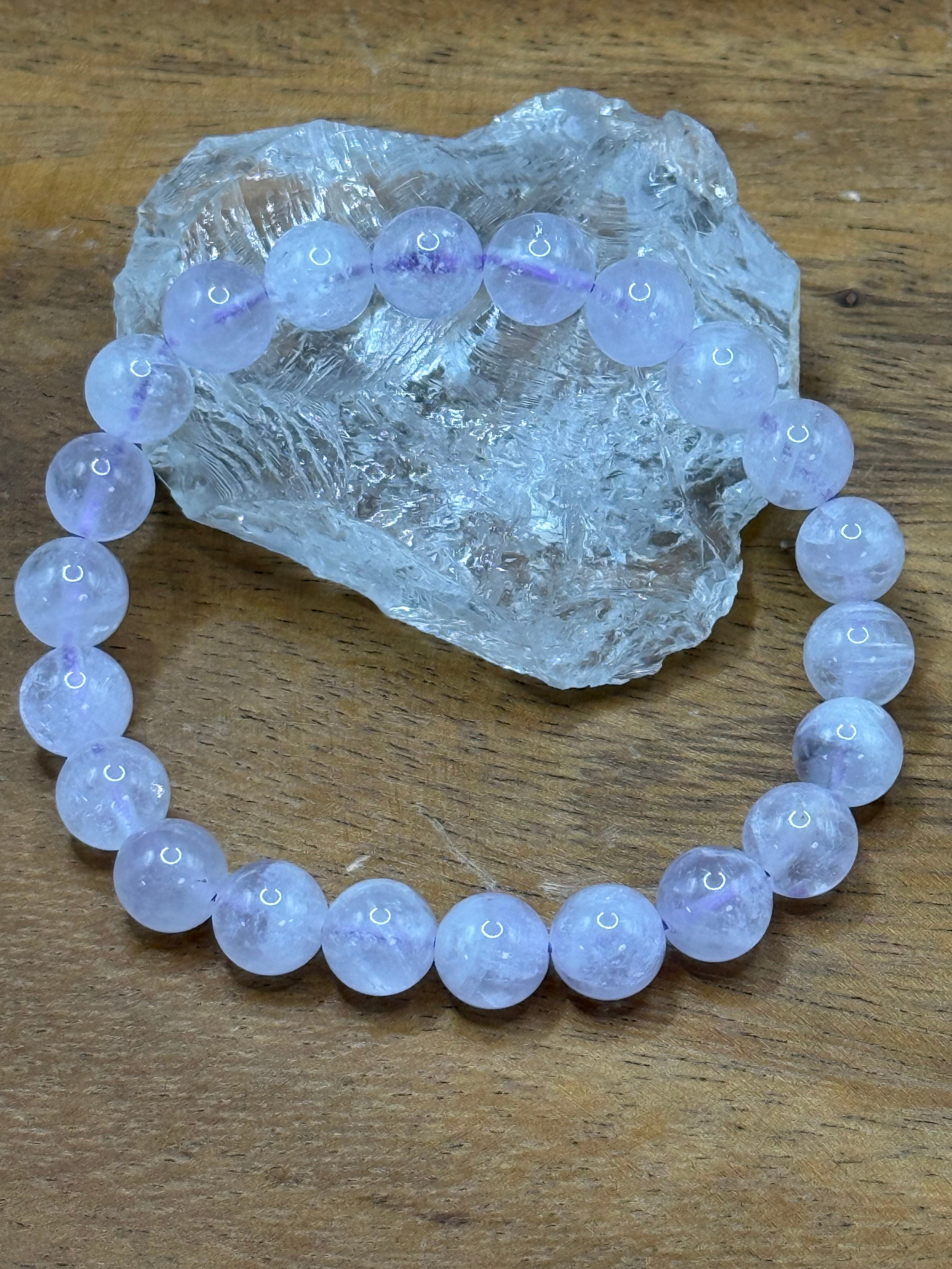 ラベンダーアメジスト 8mm. 132/215