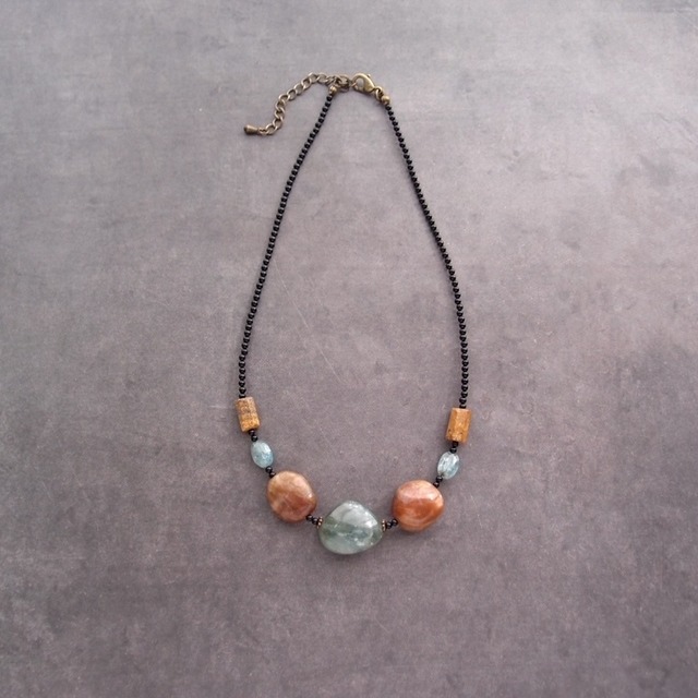 Kyanite × Sunstone × Onyx Necklace／カイヤナイト Mix ネックレス