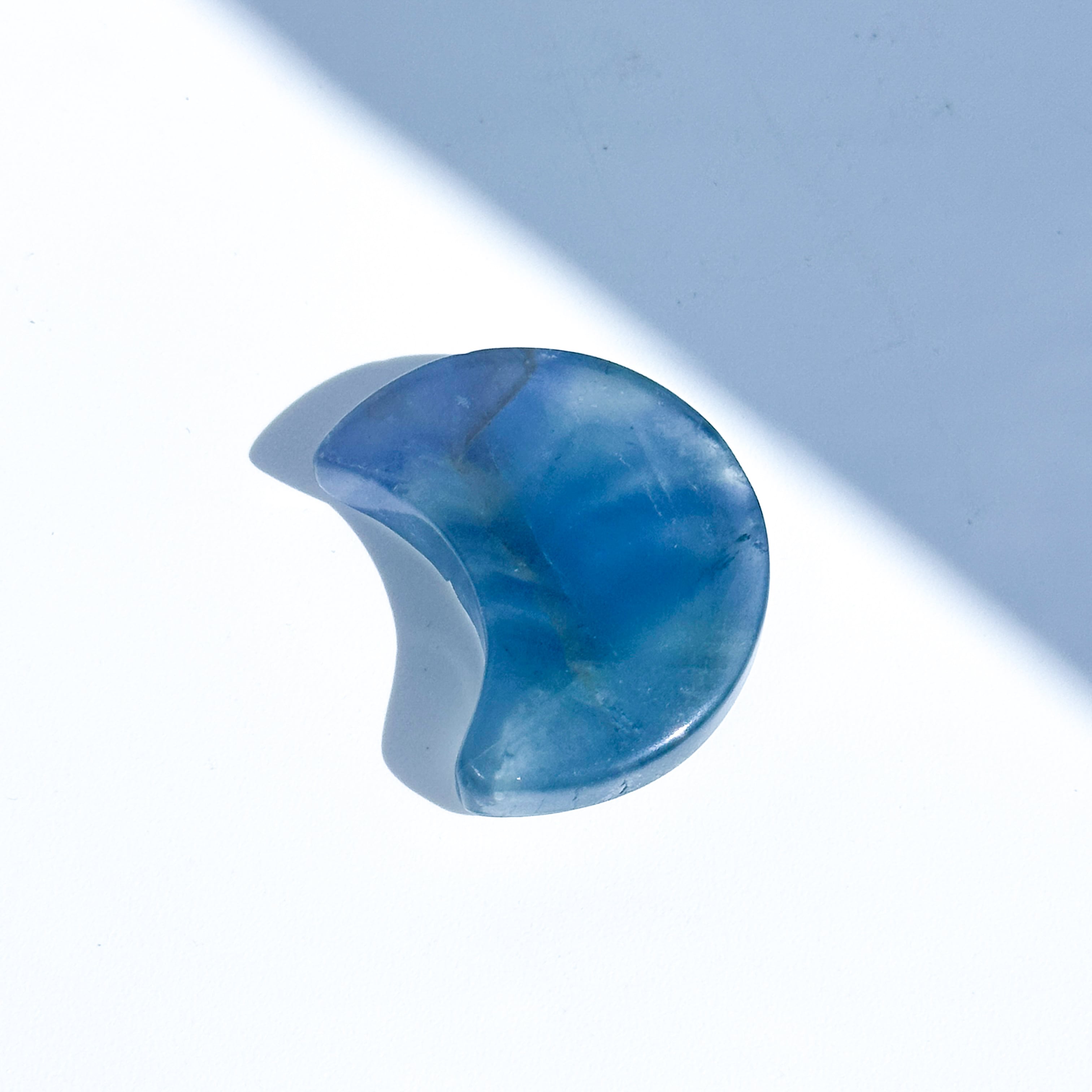 ブルーフローライト 三日月11◇ Fluorite ◇天然石・鉱物・パワーストーン・インテリア