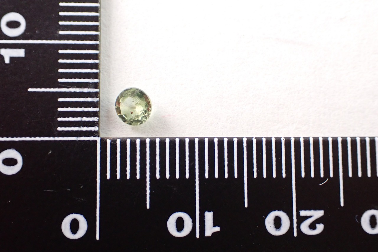 グリーンサファイア　0.33ct　[C1‐193]