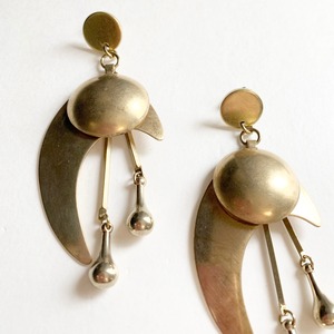 Moon river earring B-032