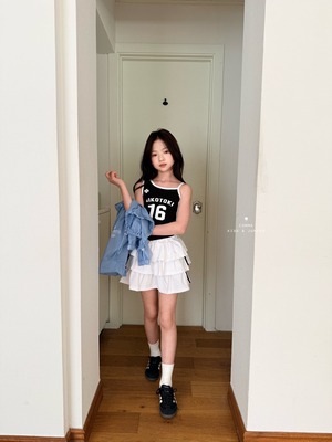 [COMMA] V-T Sleeveless (160/170) / [콤마] 브이띠나시 (160/170)