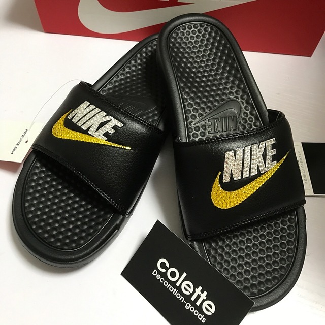 NIKE◇ベナッシ◇スワロフスキーデコ◇2色使用 | Decoration-goods colette