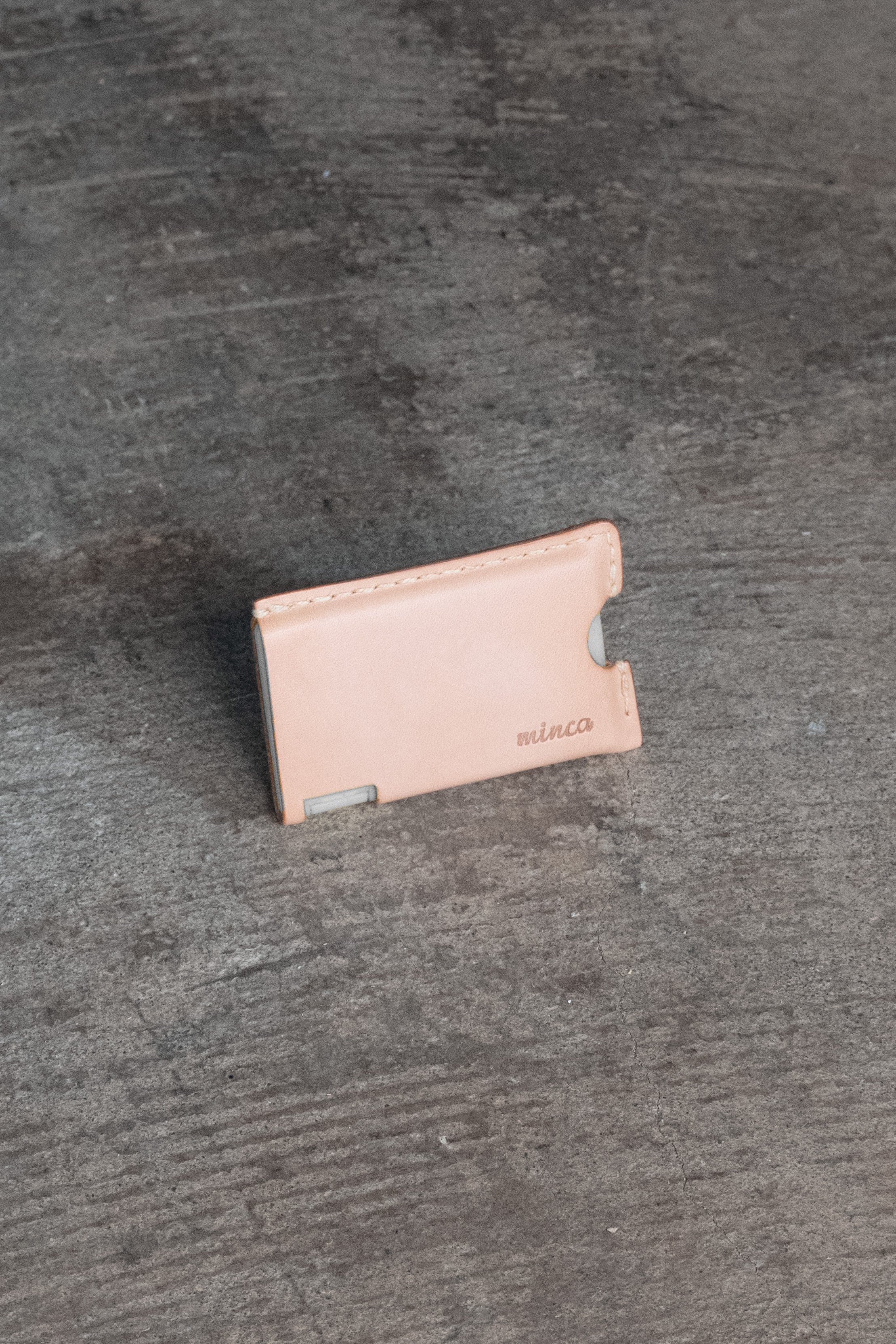 MINTIA holder | 高級皮革ならminca｜栃木レザーのバッグ 財布 名刺入 小物