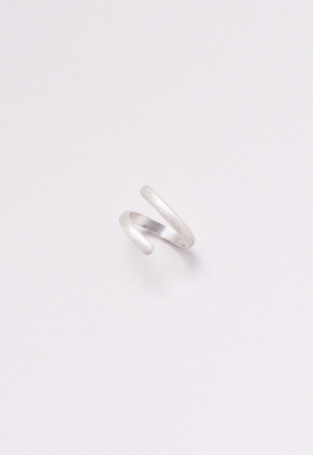 distorted ring / brushed