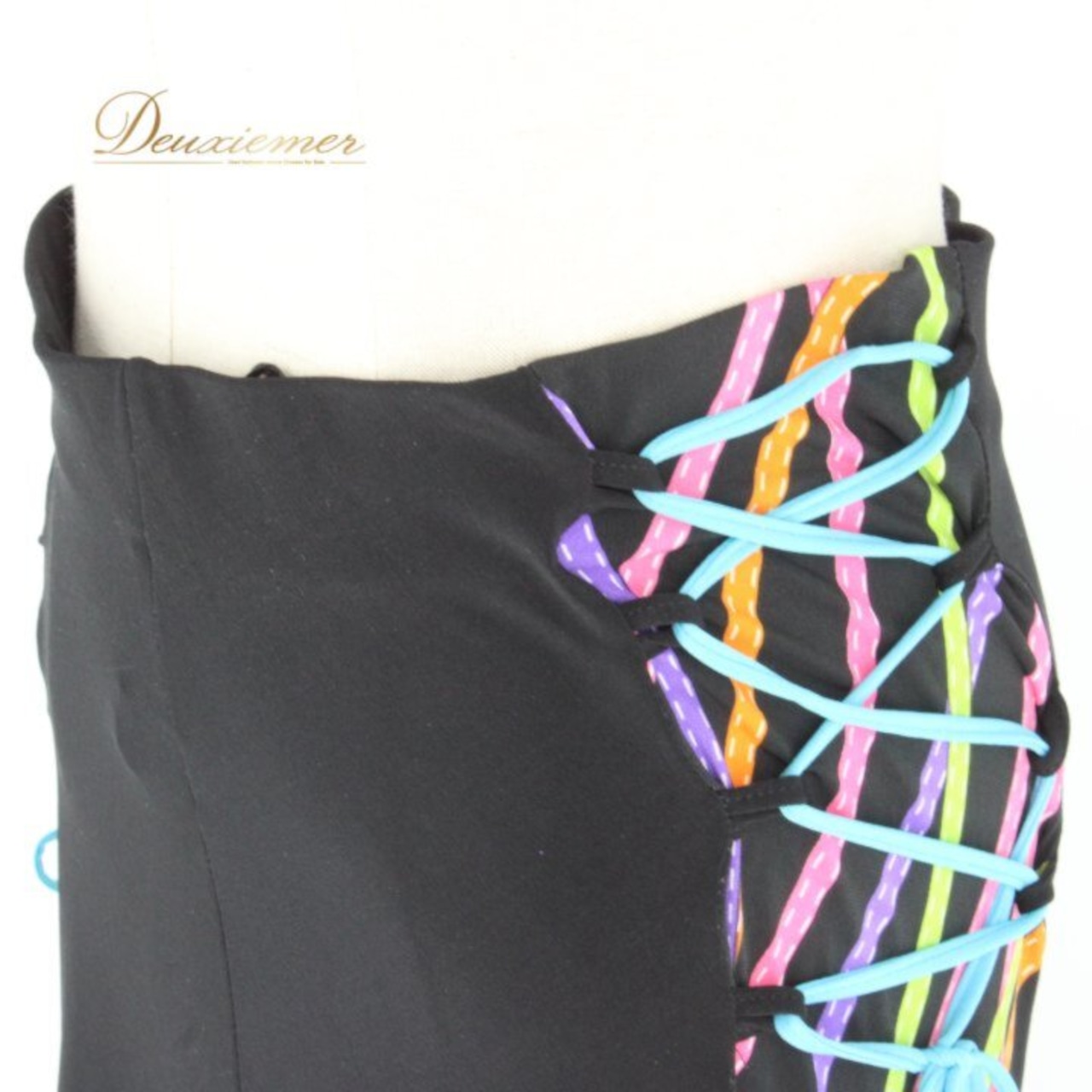 ダンス衣装 社交ダンス レディース レッスンウェア ブラック系 ピンク系 パープル系 ブルー系 グリーン系 イエロー系 オレンジ系 スカート レッスン ステージ衣装 フリンジ風 スカート丈 ミモレ丈風 練習着 ダンス発表会 華やか ブラック 黒 マルチカラー ウエストゴム フレア 切替デザイン 大きく広がる裾 動きやすい ポリエステル ダンスコーデ 社交ダンススカート ラテン モダン 競技 フィット感 伸縮 ストレッチ 柄ラインカラフル 裾広がり 裾フレア 衣装 女子 カラフル スリム見え 黒ベース