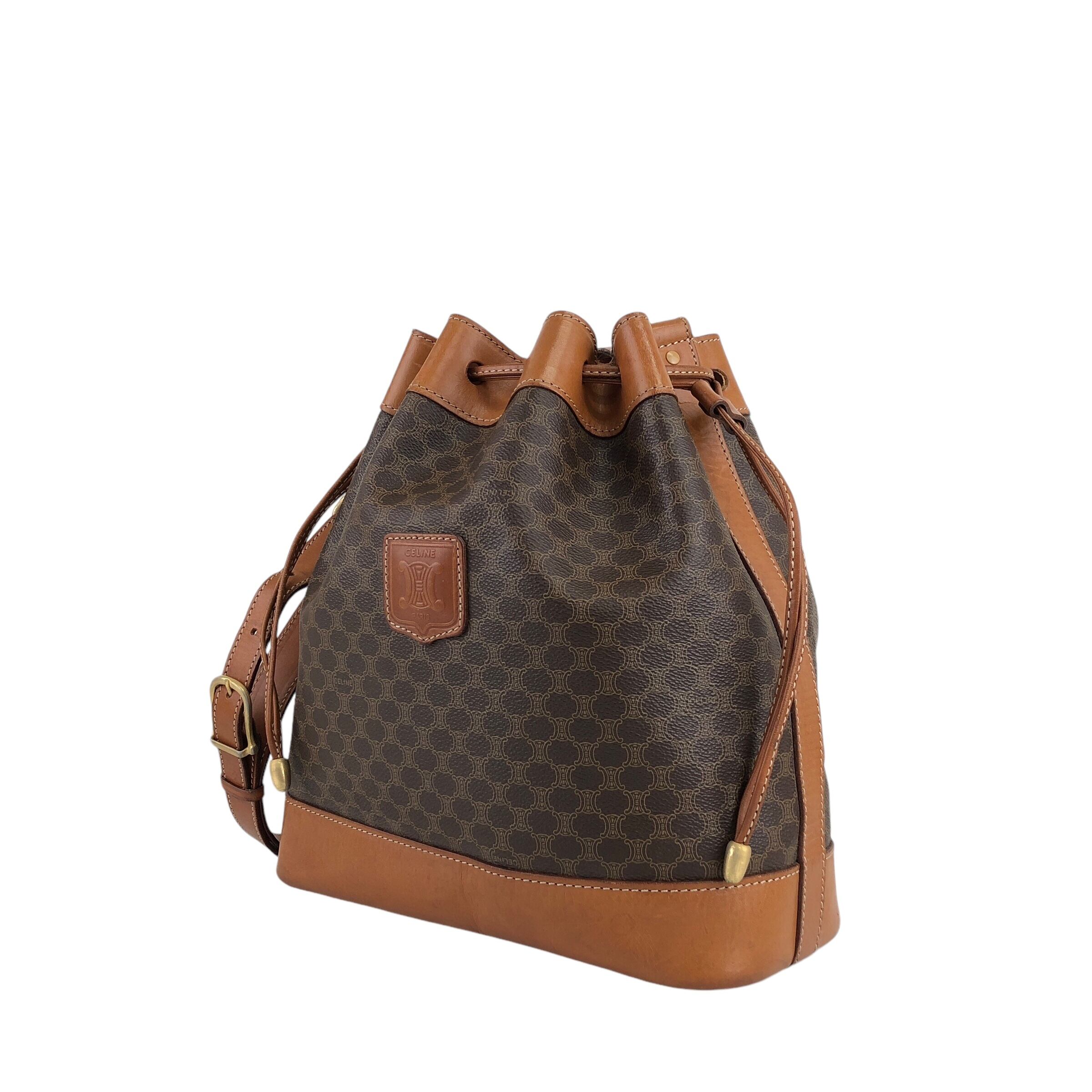 CELINE セリーヌ マカダム ショルダーバッグ ブラウン ブラゾン型押し CELINE セリーヌ マカダム ショルダーバッグ ブラウン ブラゾン型押し