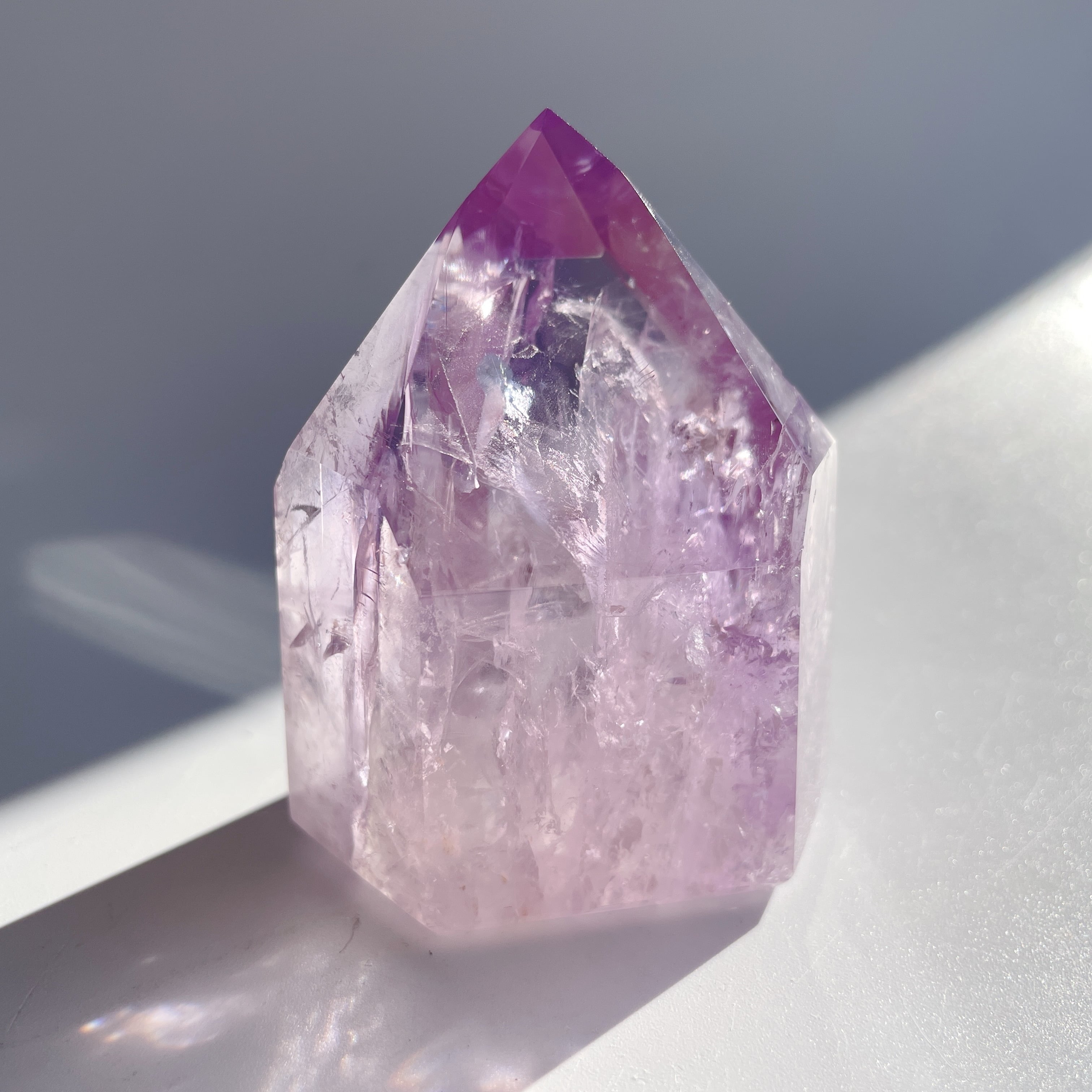 ◎透明感と虹◎ブラジル産 アメジストタワー23◇ Amethyst tower