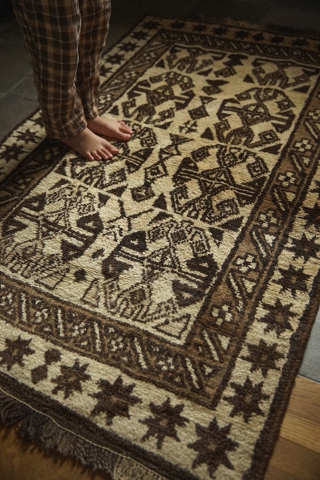 1163-Vintage Taimani rug