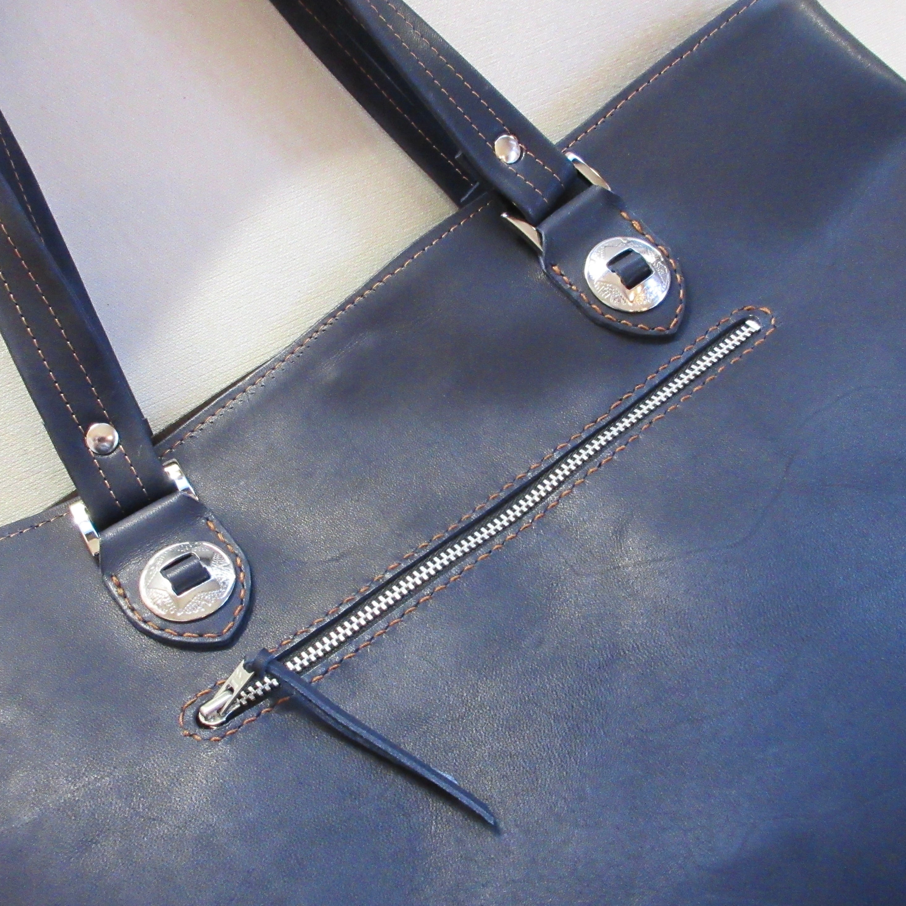 本革製トートバッグ（コンチョ／ネイビー）tb01 | wizardleather