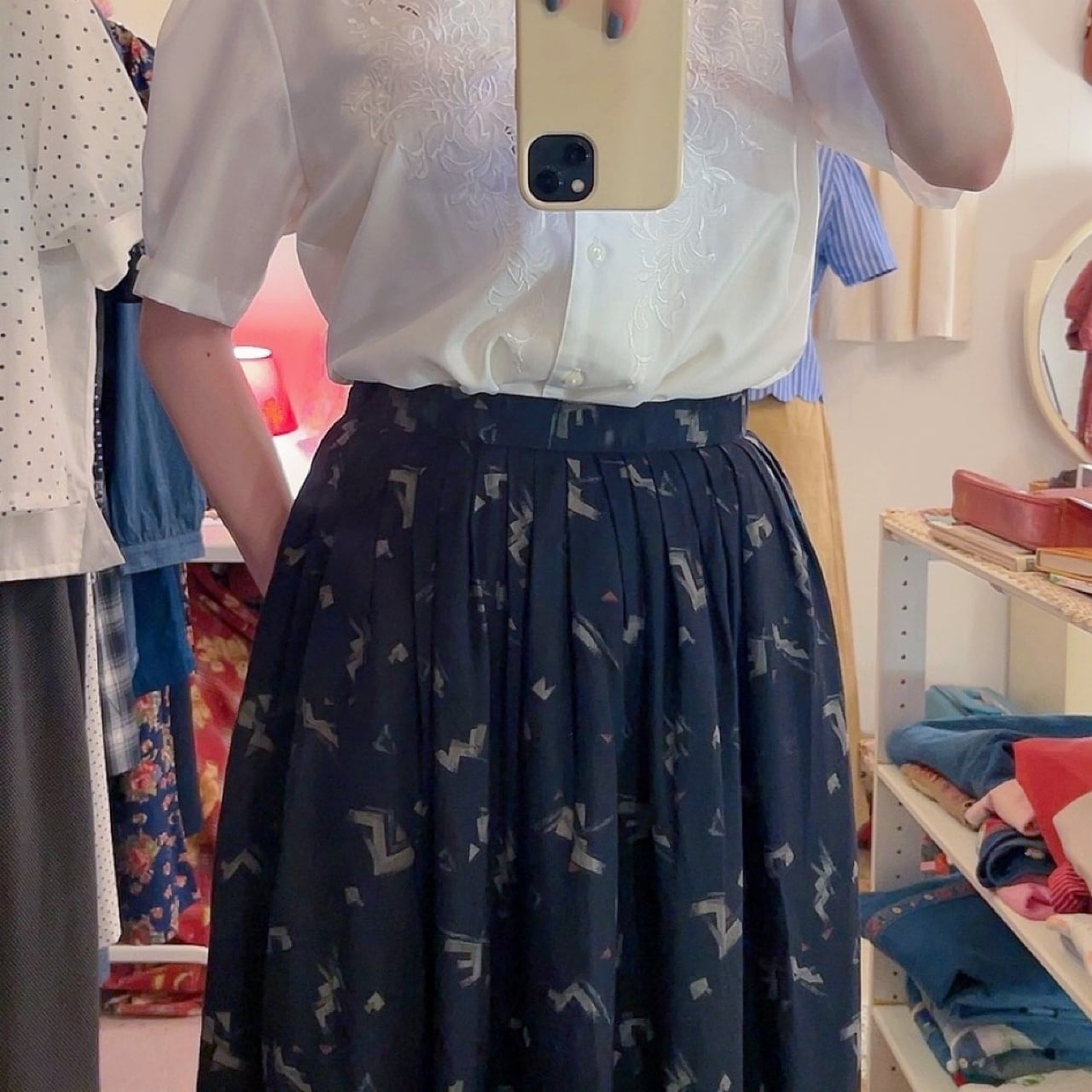 geometric pattern tuck skirt