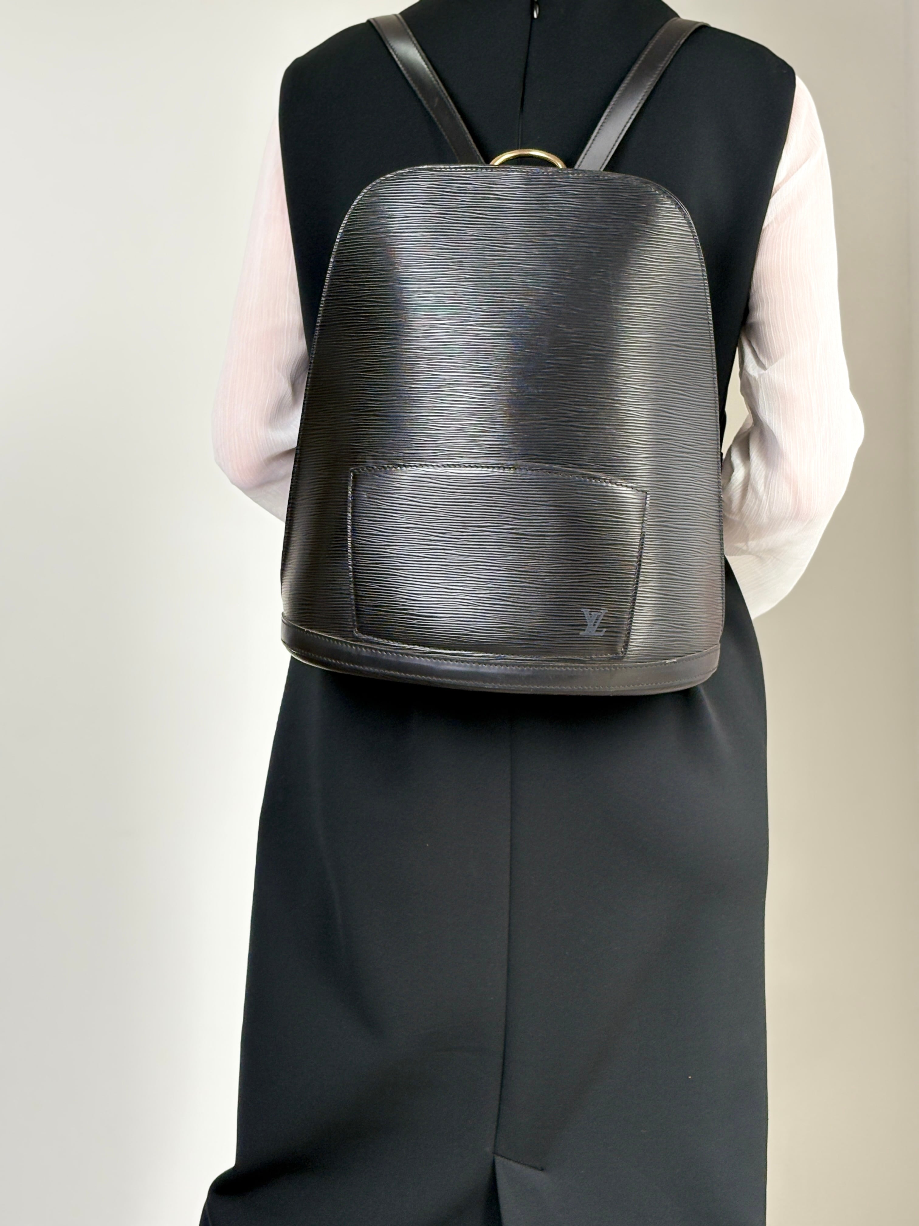 LOUIS VUITTON ルイヴィトン エピ バックパック ブラック レザー