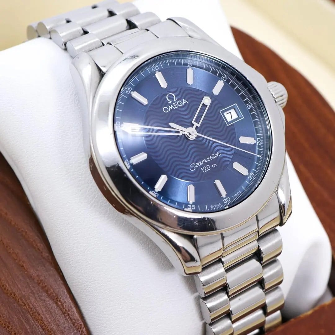 稼働 OMEGA Seamaster 腕時計 デイト ブルーウェーブ 3839 稼働 OMEGA Seamaster 腕時計 デイト ブルーウェーブ 3839 | Like a