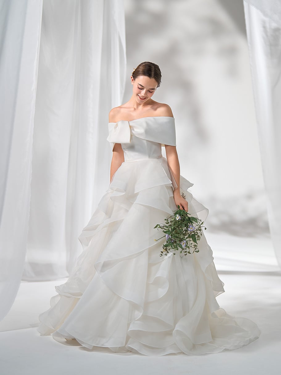 ウエディングドレス オフショルダー ラッフルフリル プリンセスライン  