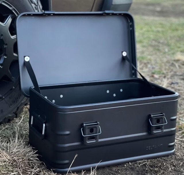 Extreme X 39 アルミコンテナ SB-E39BK