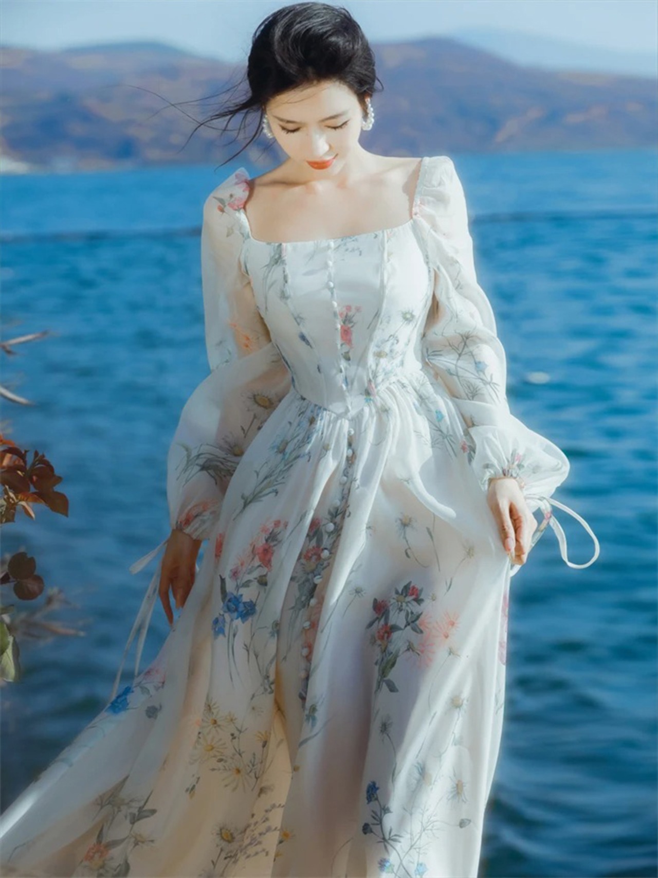 【0141】Flower Chiffon Lantern Long Sleeve Dress