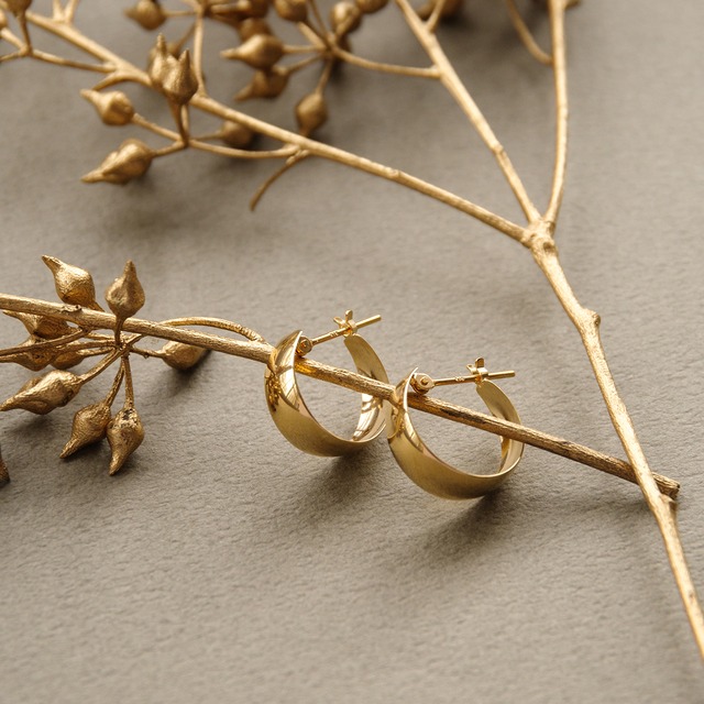 【2025'Holiday限定】K18イエローゴールド 直径15mm月甲フープピアス 【MKY0117P1】