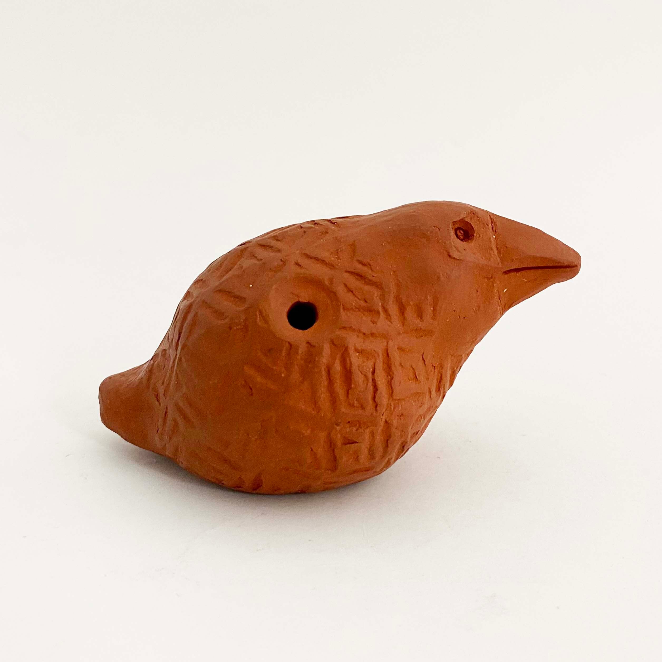 バルトの土人形(素焼きの鳥笛)