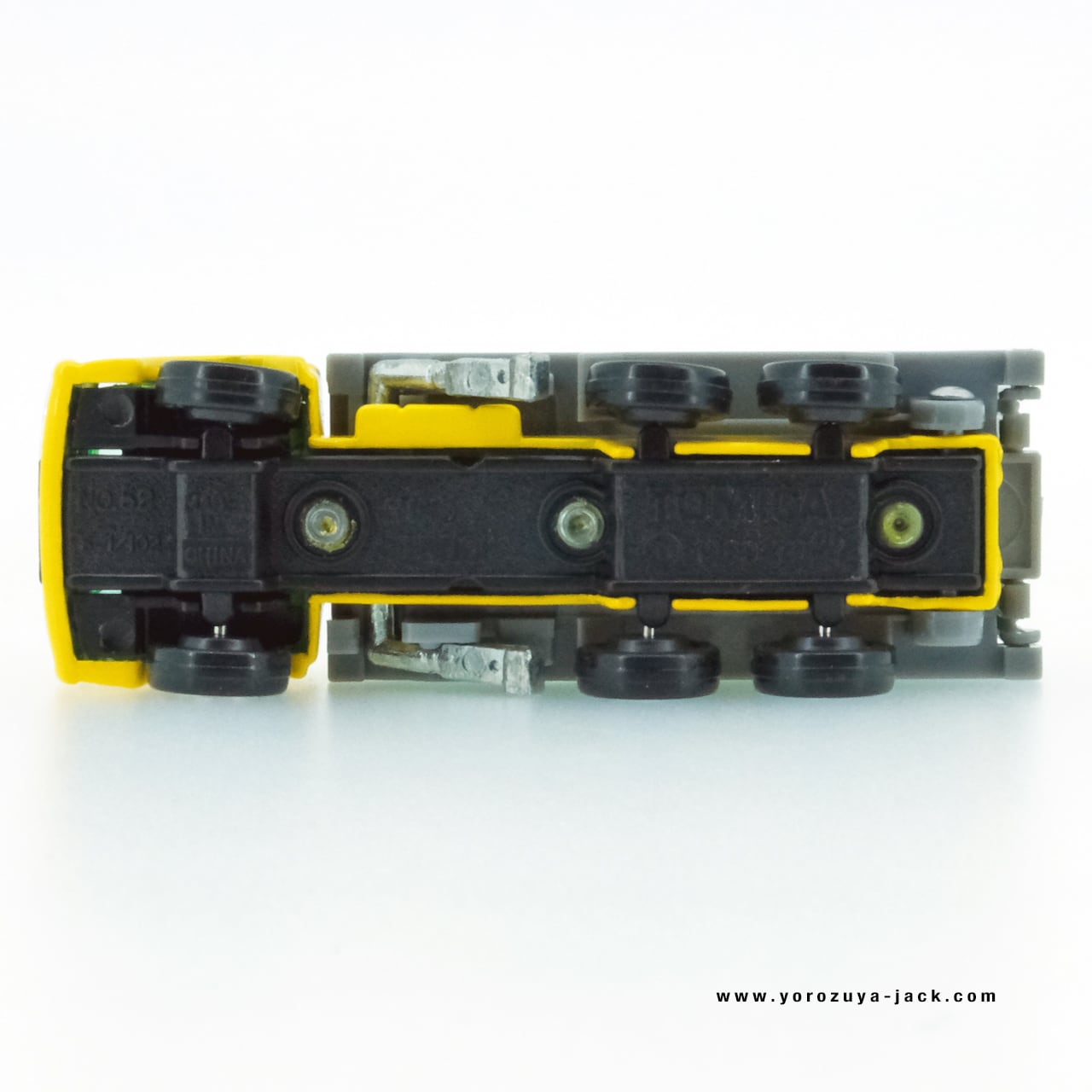 トミカ 56 日野 ブルドーザ運搬車 #10302322 | よろずやジャック