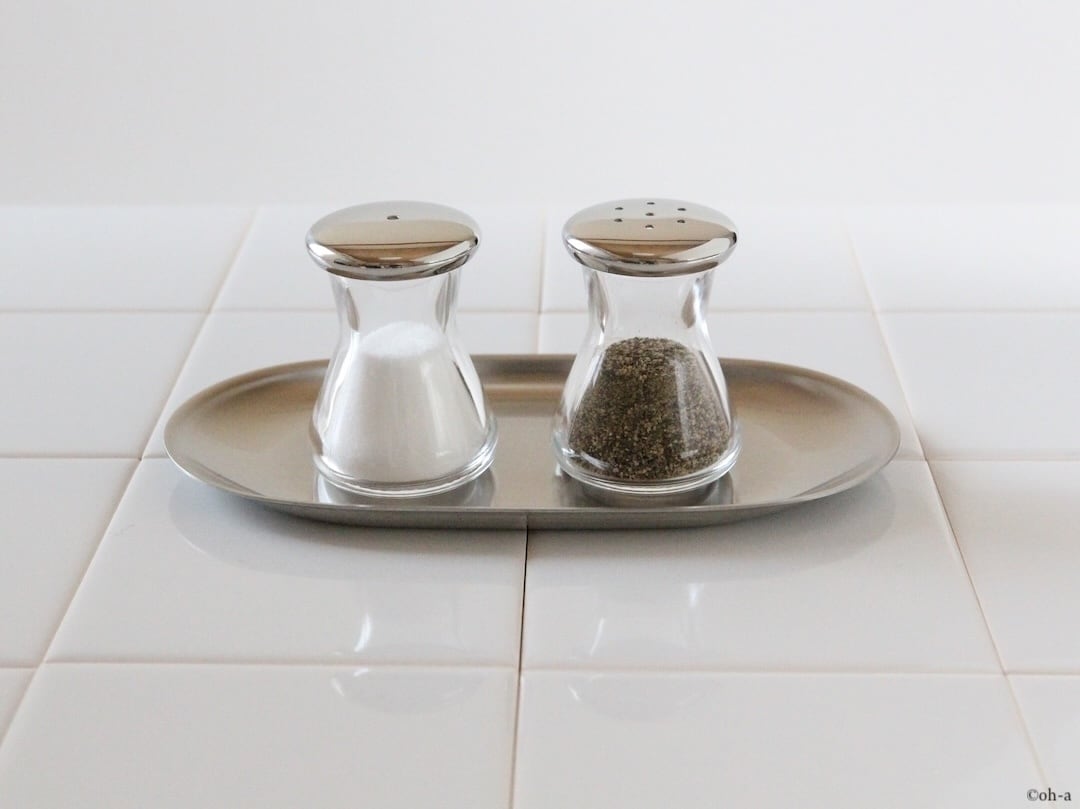 No13 塩・胡椒入れ | 食器と台所道具 tompolo