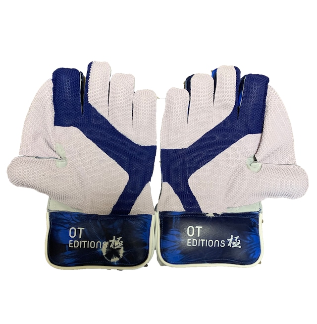 OT Wicket Keeping Glove White/Black Premier - Boys Size