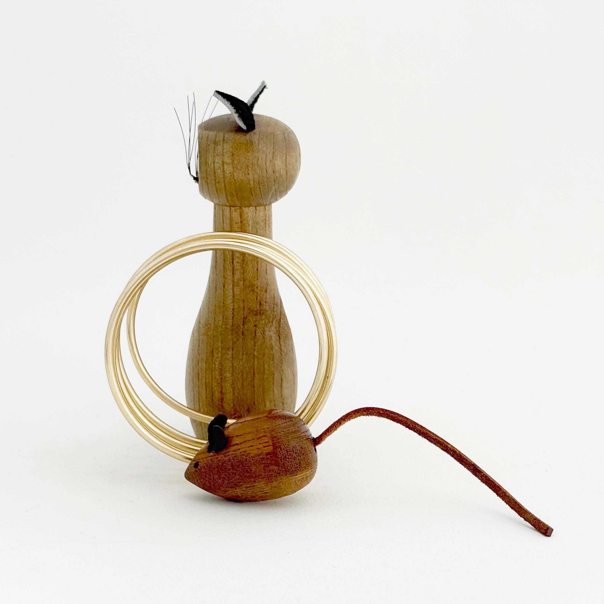 猫とネズミの実用木地玩具