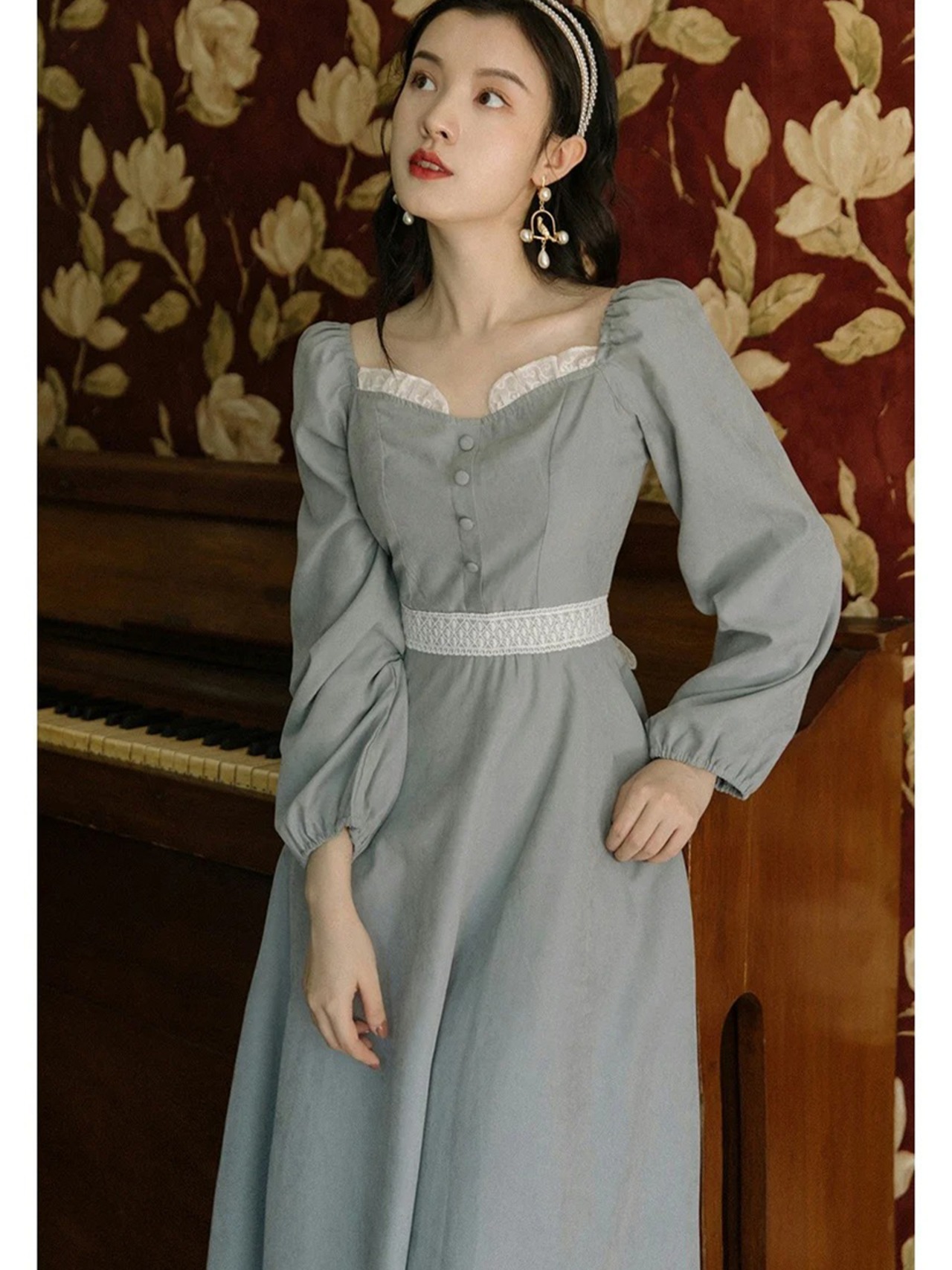 【0092】Blue Vintage Elegant Midi Long Sleeve Dress