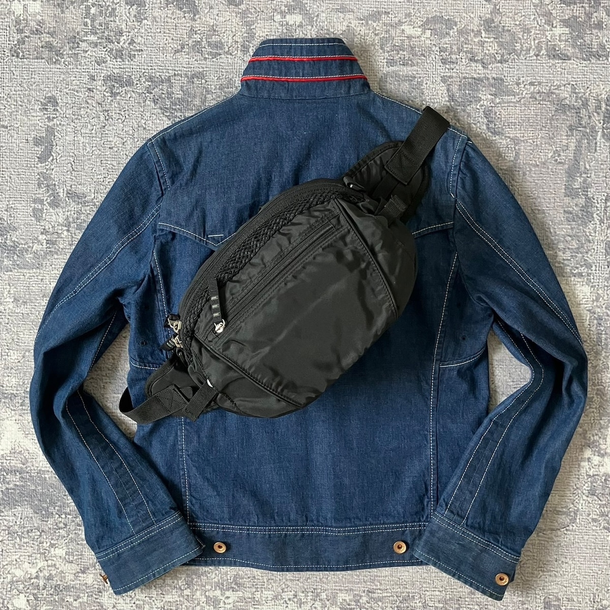 Y2K】OLD UNIQLO shoulder bag tech 00S | ROA