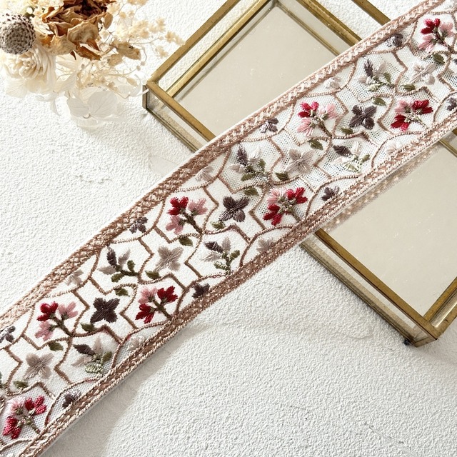 　[レッドサックス]　インド刺繍リボン　3405