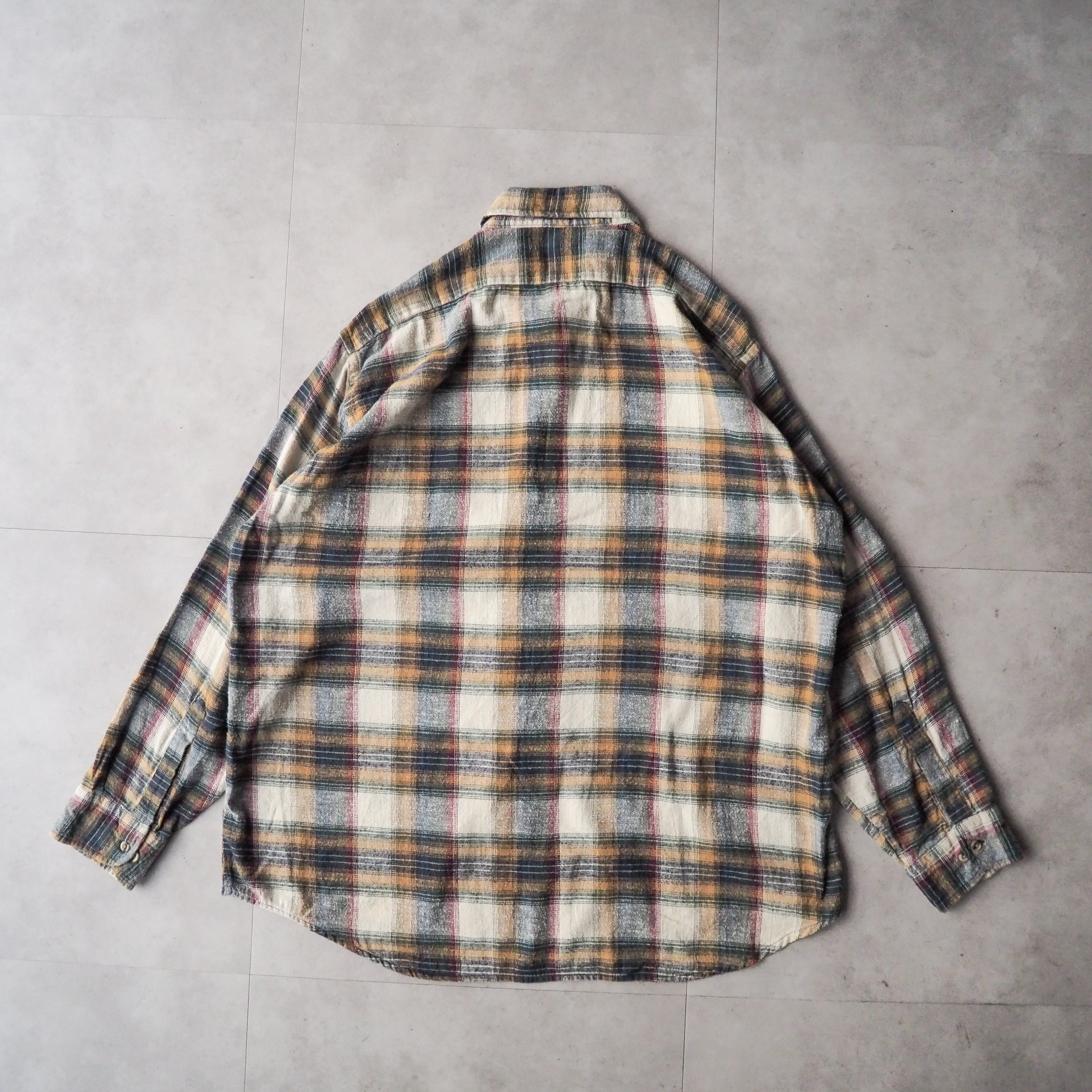 90s “VAN HEUSEN” ombre check flannel B.D. shirt 90年代 ヴァン ...