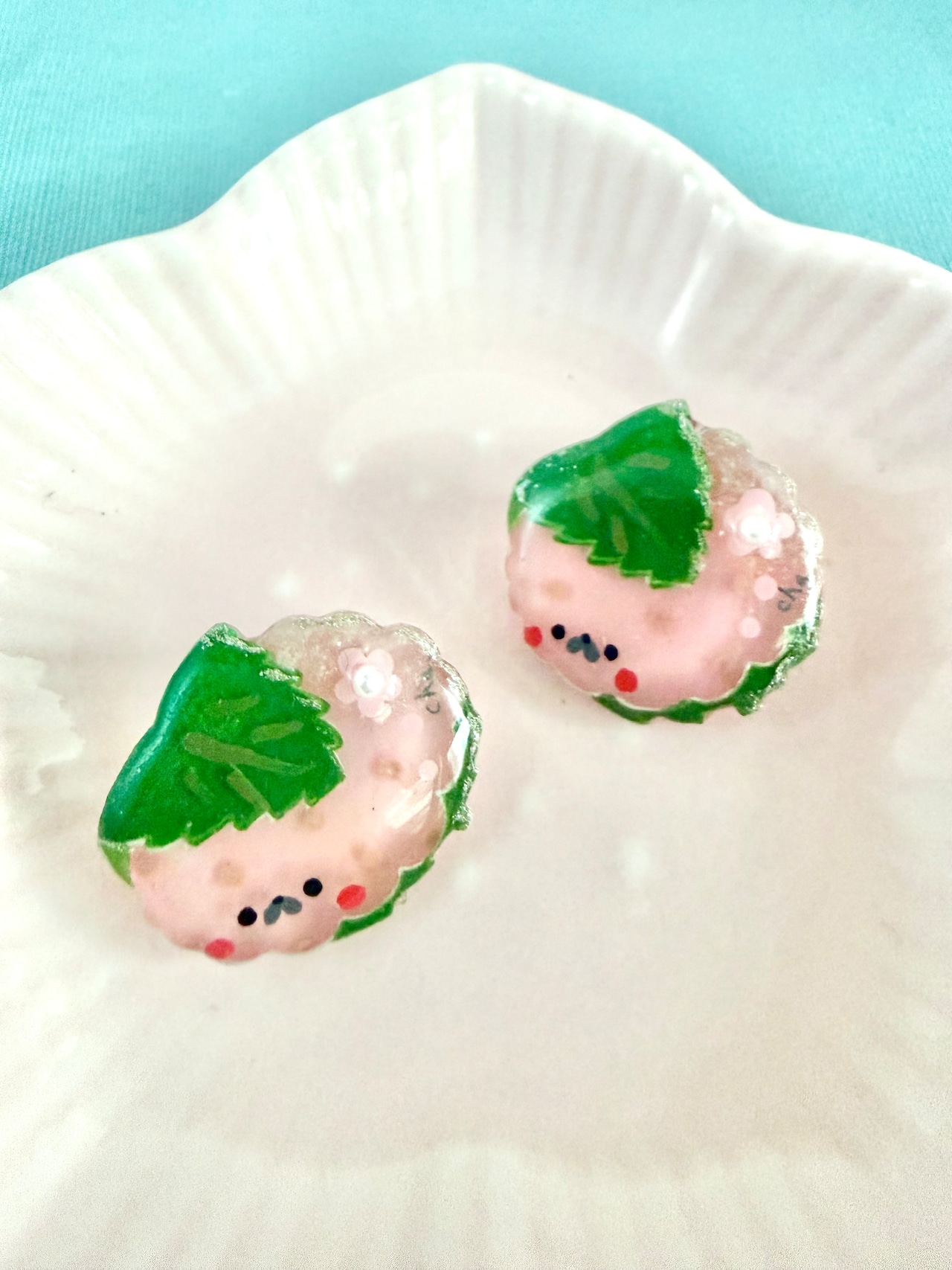 ブローチ『だる桜もち☆』