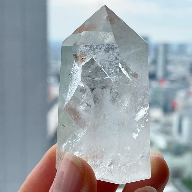 Manifestation Quartz (貫入水晶) 3