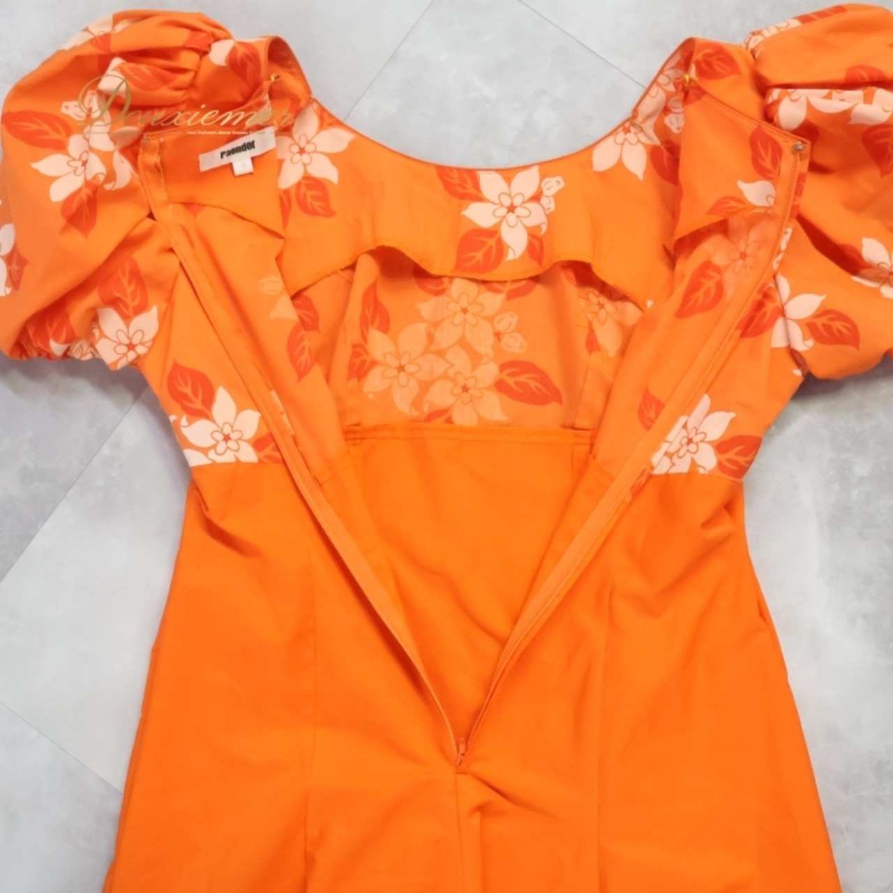 フラダンス 衣装 ワンピース ドレス オレンジ系 パンドール 日本製 ハワイアンプリント アロハ レッスン 練習 フラ ダンス Paondor パフスリーブ フラワープリント 無地 かわいい 華やか 鮮やか おしゃれ 上品 ホワイト系 橙 白 衣装 ハワイ パーティー かわいいオレンジ 色鮮やか おしゃれ 上品 レディース きれい 可愛い デザイン 軽やか