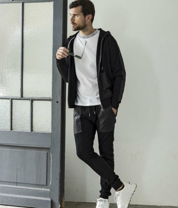 1PIU1UGUALE3 RELAX ウノピゥウノウグァーレトレ リラックス ライン