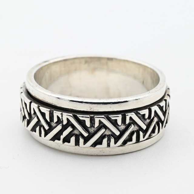 Aztec Design Heavy Spinner Ring  #19.5 / Denmark