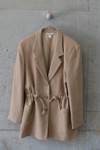 Waist-cinching jacket